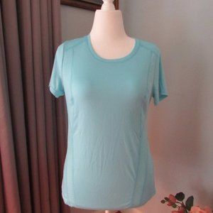 DANSKIN NOW DRYMORE VENTED TSHIRT; SHORT SLEEVE; SIZE L